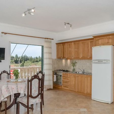 Апартаменты Modern Flat With Beautiful Views In South Of Corfu Лефкими Экстерьер фото